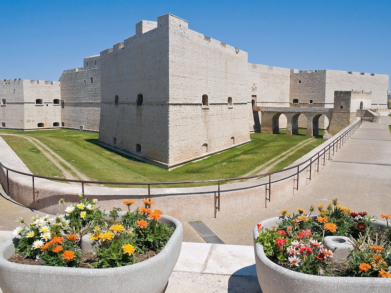 CASTELLO DI BARLETTA | CASTLE OF BARLETTA | SCHLOSS VON BARLETTA